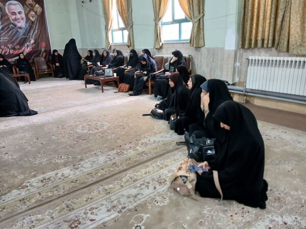 برگزاری جلسه توجیهی هیات‌های دانش‌آموزی دختران آموزش و پرورش ناحیه۶ مشهد