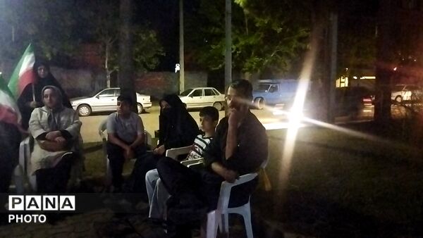 پاتوق گفت و گو و روشنگری در بلوار جمهوری نیشابور 