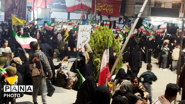 فیروزآباد وفادار به رهبر شهید