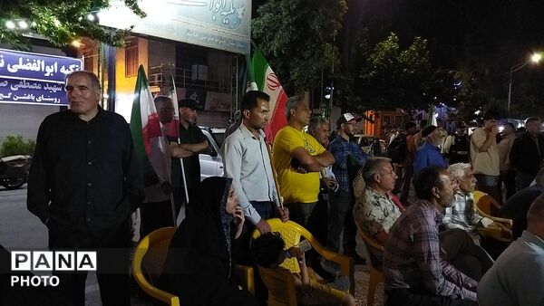 کافه گفتگو حسینیه امام در هشتاد و نهمین شب از اجتماعات مردمی 