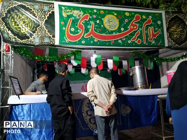 تجمعات شبانه پرشور در چهارراه هدایت مشهد