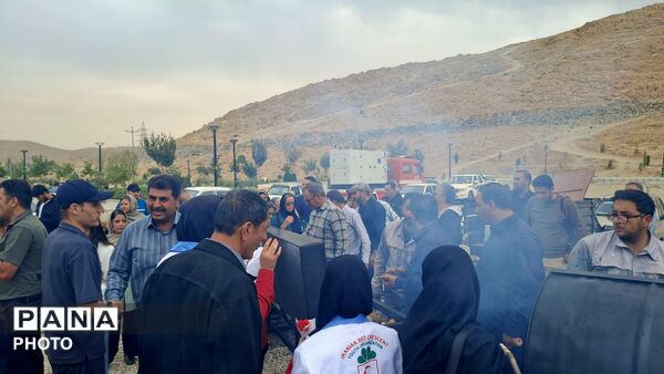 روزی پر از خاطره برای اراکی‌ها؛ جشن بزرگ اراک در کوه گردو