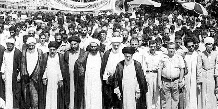 تقویت روحیه جمعی و همبستگی مردم