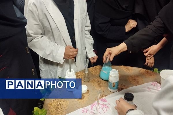 گرامیداشت روز آزمایشگاه در مدارس کهریزک 