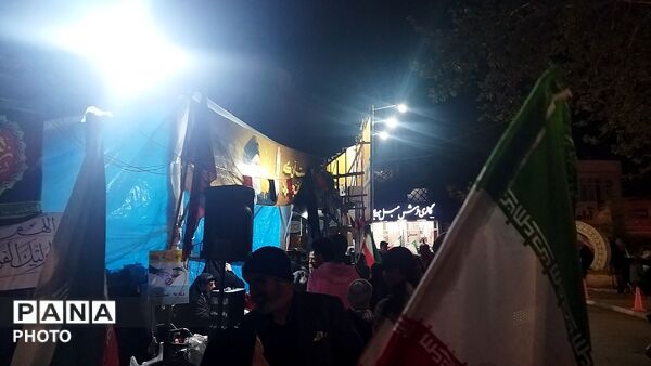 موکب ها در سراسر شهر نیشابور آماده خدمت رسانی هستند 