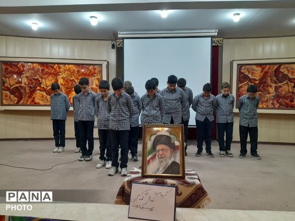 جشنواره سرود منطقه میمه؛ نمایش همدلی و شور دانش‌آموزی در خانه معلم