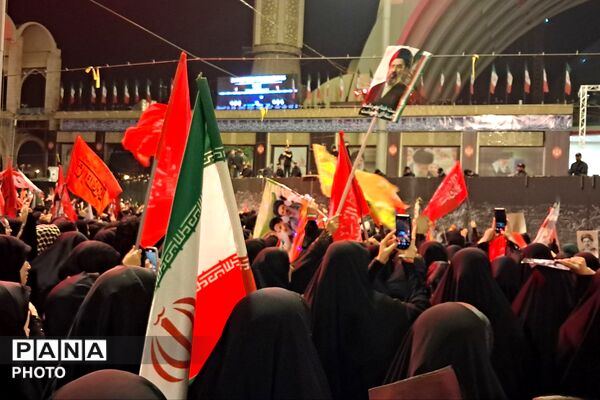 آیین وداع ملت ایران با پدر امت؛ خیزش یک ملت در سوگ رهبر شهید