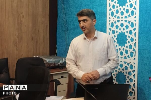 کارگاه ‌آموزشی گام نهایی هدایت تحصیلی در بهارستان‌دو