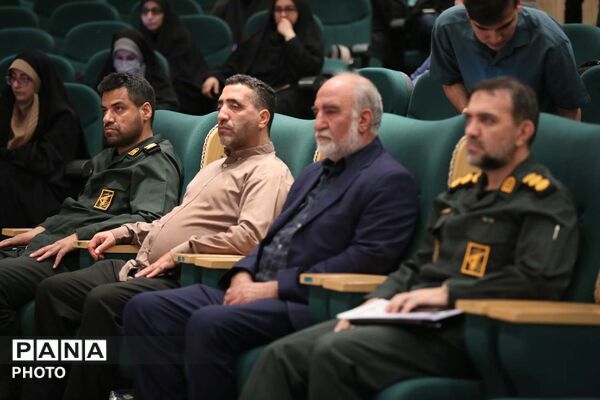 نشست خبری تشریح برنامه های سپاه و بسیج قم در هفته دفاع مقدس