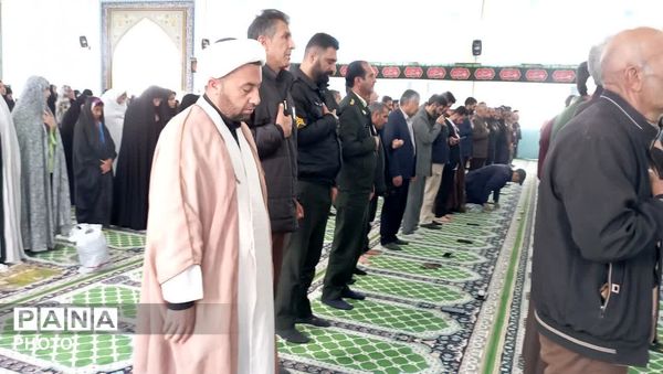 نماز عبادی و سیاسی در پاتاوه 