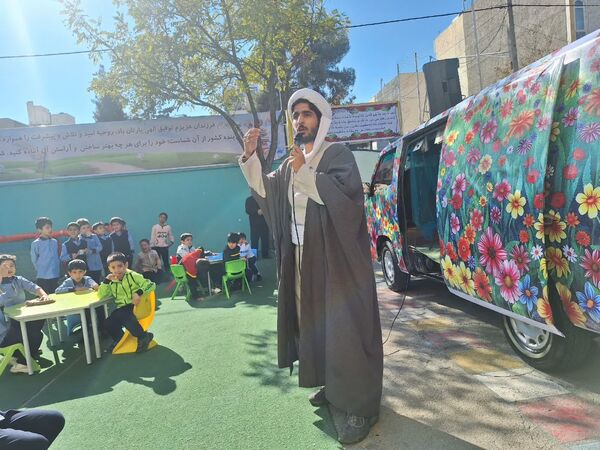 جشن کتابنوش در ناحیه۶ مشهد