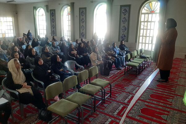 دومین جلسه آموزش خانواده در دبیرستان پویش