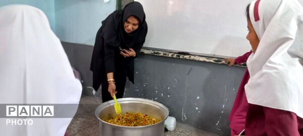 اجرای طرح بوم پایه چهارم مدرسه شهید ابراهیم تنیده ناحیه یک بندرعباس