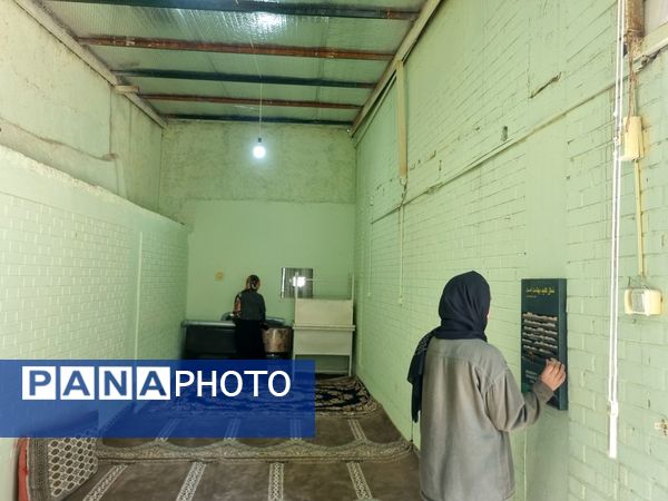 آماده‌سازی نمازخانه‌های مدارس خلیل‌آباد 