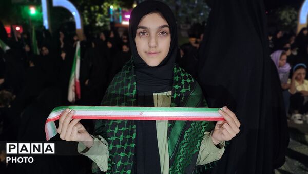 حضور پرشور  نوجوانان در مراسم سوگواره احلی من العسل 