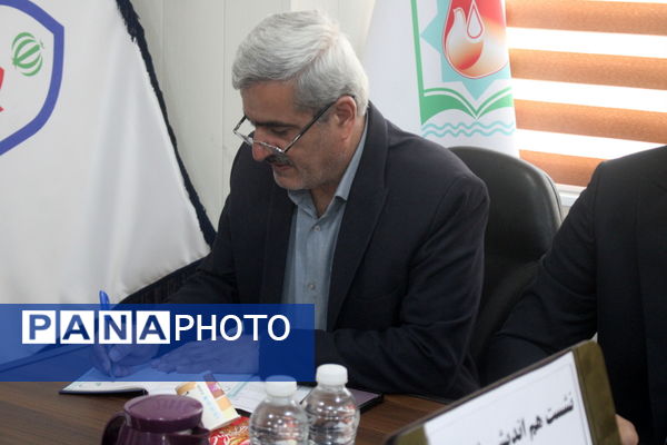 جلسه هم اندیشی شورای هماهنگی تشکل‌های دانش آموزی آموزش و پرورش استان بوشهر