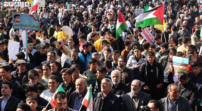 حضور پرشور دانش‌آموزان اردبیلی در راهپیمایی روز ۱۳ آبان ماه 