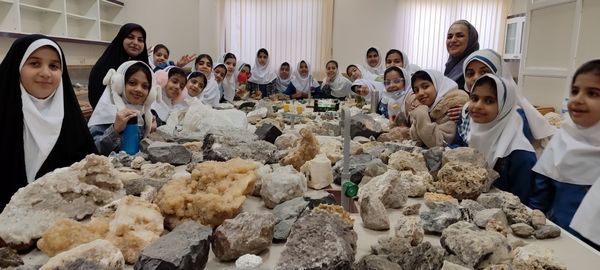 برگزاری اردوی علمی دانش‌آموزان مدرسه سعادت در دانشگاه هرمزگان