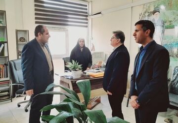 بازدید سرزده  مدیر کل آموزش و پرورش استان بوشهر از دوایر مختلف اداره کل 