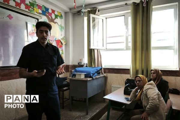 دوره آموزشی آموزگاران پایه مدارس ابتدایی شهر پرند