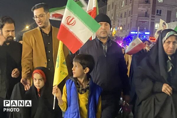 خون شهیدان، جوانه می‌زند