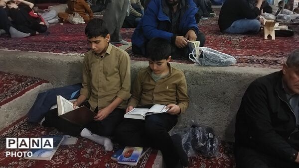 مراسم شب ۱۹ ماه رمضان در مسجد جامع نیشابور 