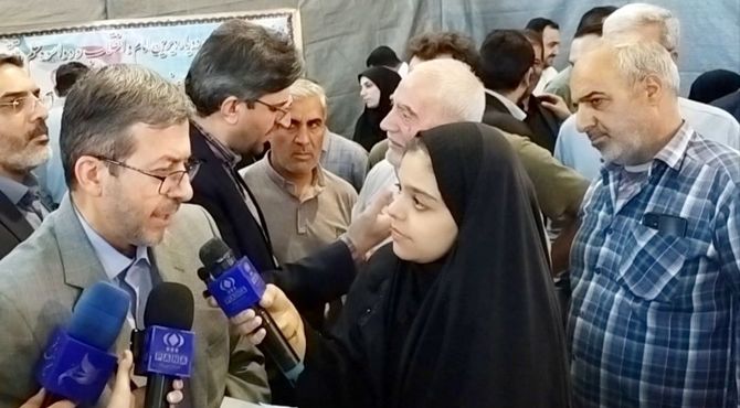 هیچ کدام از پروژه‌های استان اصفهان متوقف نیست