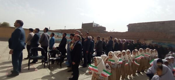 جشن شکوفه ها در مدرسه شهید محمدی شهر نسر