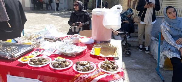 برپایی بازارچه در مدرسه ولیعصر آشخانه 