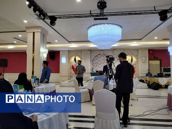 کارگاه راهبری نسل جدید ویژه معاونین پرورشی و مربیان ناحیه 3 مشهد