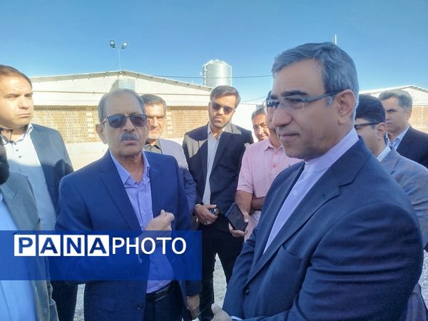 خراسان رضوی میزبان جهش انرژی پاک؛ افتتاح و کلنگ‌زنی پروژه‌های خورشیدی با حضور استاندار