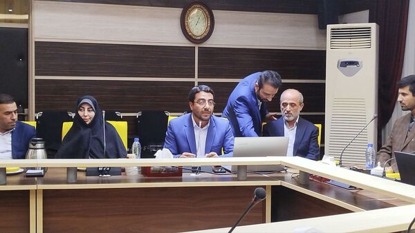 نشست هم‌اندیشی اساتید قرآنی با مسئولان وزارت آموزش و پرورش در تبریز