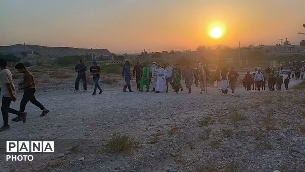 حرکت نمادین کاروان حضرت اباعبدالله الحسین(ع) در روستای رضوان 