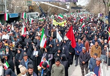 راهپیمایی روز قدس باحضور پرشور مردم نیشابور