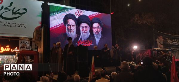 تجمع و راهپیمایی مردم ولایتمدار بجنورد در میدان شهید