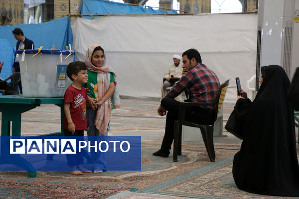 حضور نوجوانان قمی در انتخابات ریاست جمهوری -2