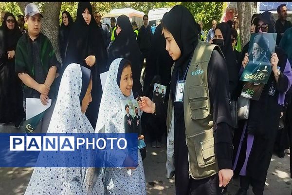 وداع تاریخی مشهدی‌ها با خادم‌الرضا؛ شهید جمهور