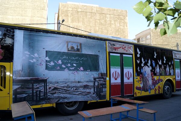 اتوبوس نمایش میناب ۱۶۸ در قرچک