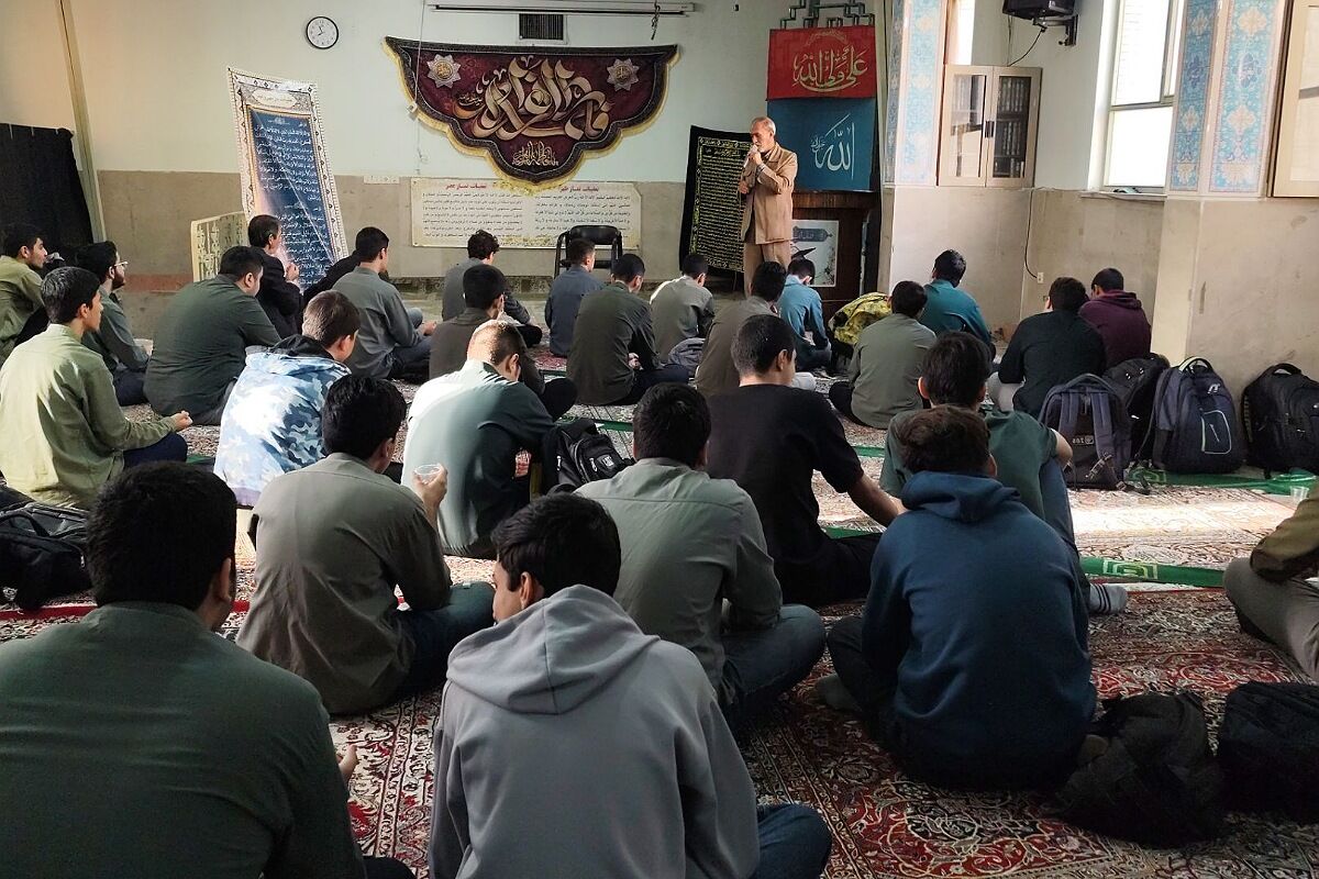 سه شنبه های مهدوی در دبیرستان باقرالعلوم ناحیه دو شهرری 