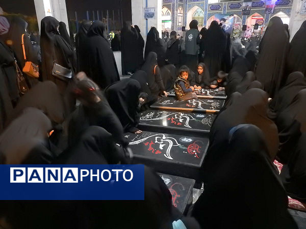 اجتماع بزرگ عزاداران شهدای خدمت در گلزار شهدای نیشابور