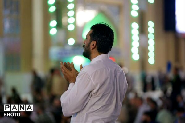 جشن «مباهله» در مسجد مقدس جمکران