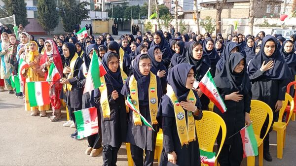 همایش ایرانمون در مدرسه زینب کبری