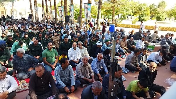 نماز جمعه در جوار شهدای بهشت فضل نیشابور 