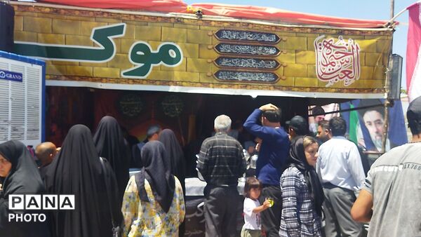 گذری بر فعالیت موکب خیمه العباس یک روز مانده به تشییع رهبر شهید در مشهد 
