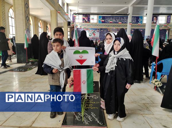 دهه نودی‌ها انقلاب را در دست گرفتند