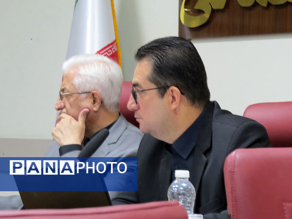 برگزاری شورای معاونان آموزش و پرورش با حضور استاندار 