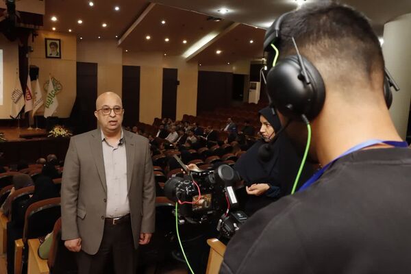 نخستین کنفرانس ملی چالش های مدیریت سرمایه انسانی در سازمان های بزرگ مقیاس