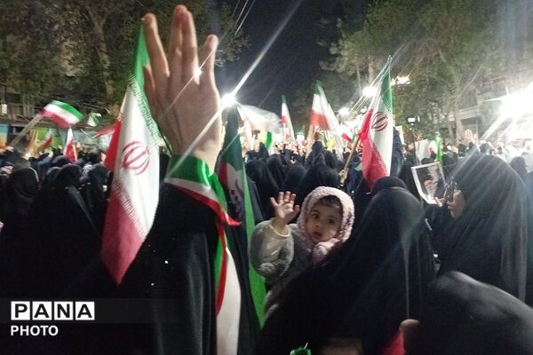 اجتماع شبانه مردم انقلابی پیشوا در حمایت از آرمان‌های انقلاب 