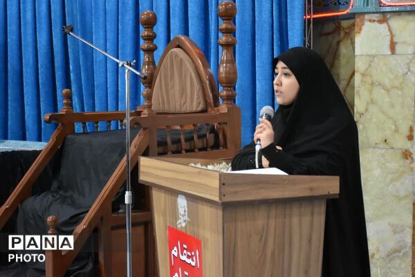 قروه میزبان آیین چهلم رهبر شهید شد