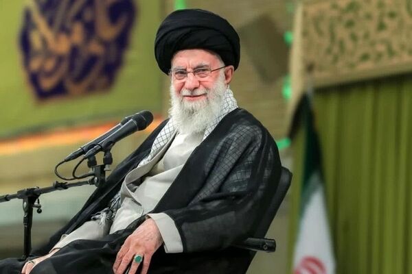 خورشید غروب کرد، اما روشنایی‌اش ماند